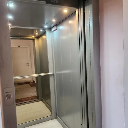 Студио В Затворен Комплекс Blue Appartement